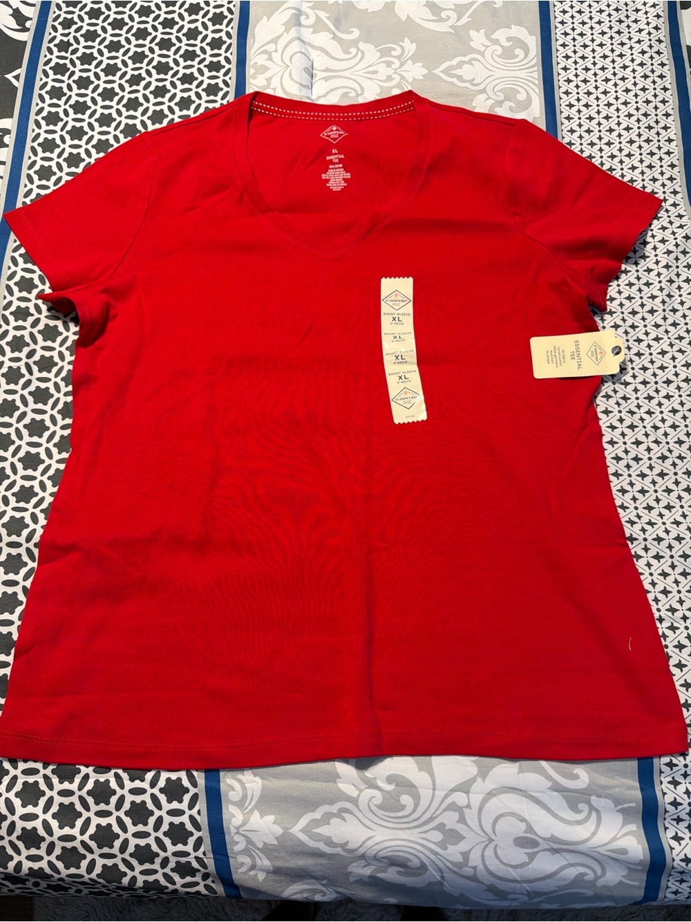 Women’s Red V-Neck Short Sleeve Top